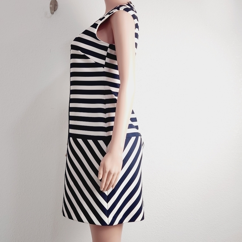 TAYLOR Dresses Women's Mock Neck Stripe Shft Dress Size: 8 - Picture 4 of 12